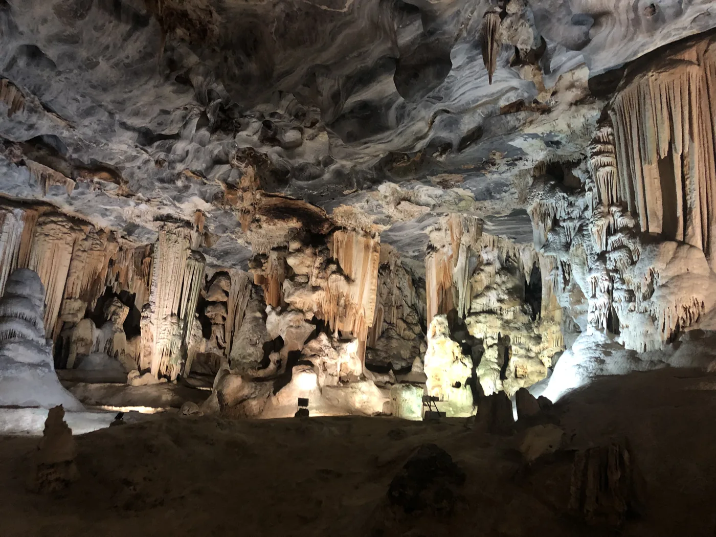 Illuminated stalactites and stalagmites inside Cango Caves