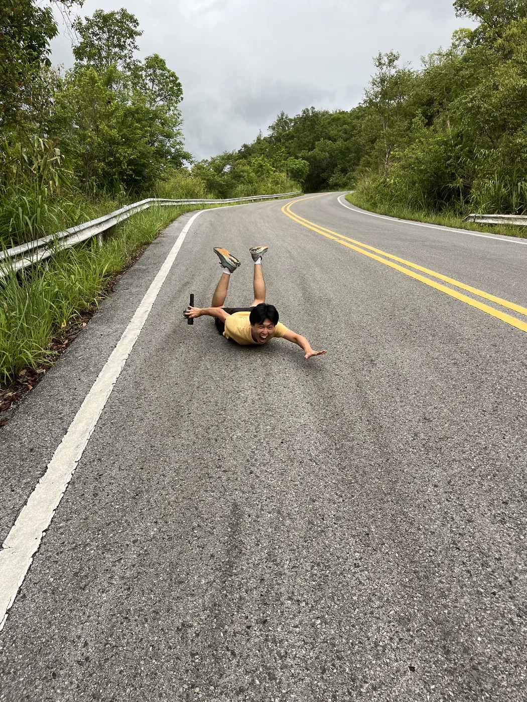 Lying on mountain road, Mae Salong