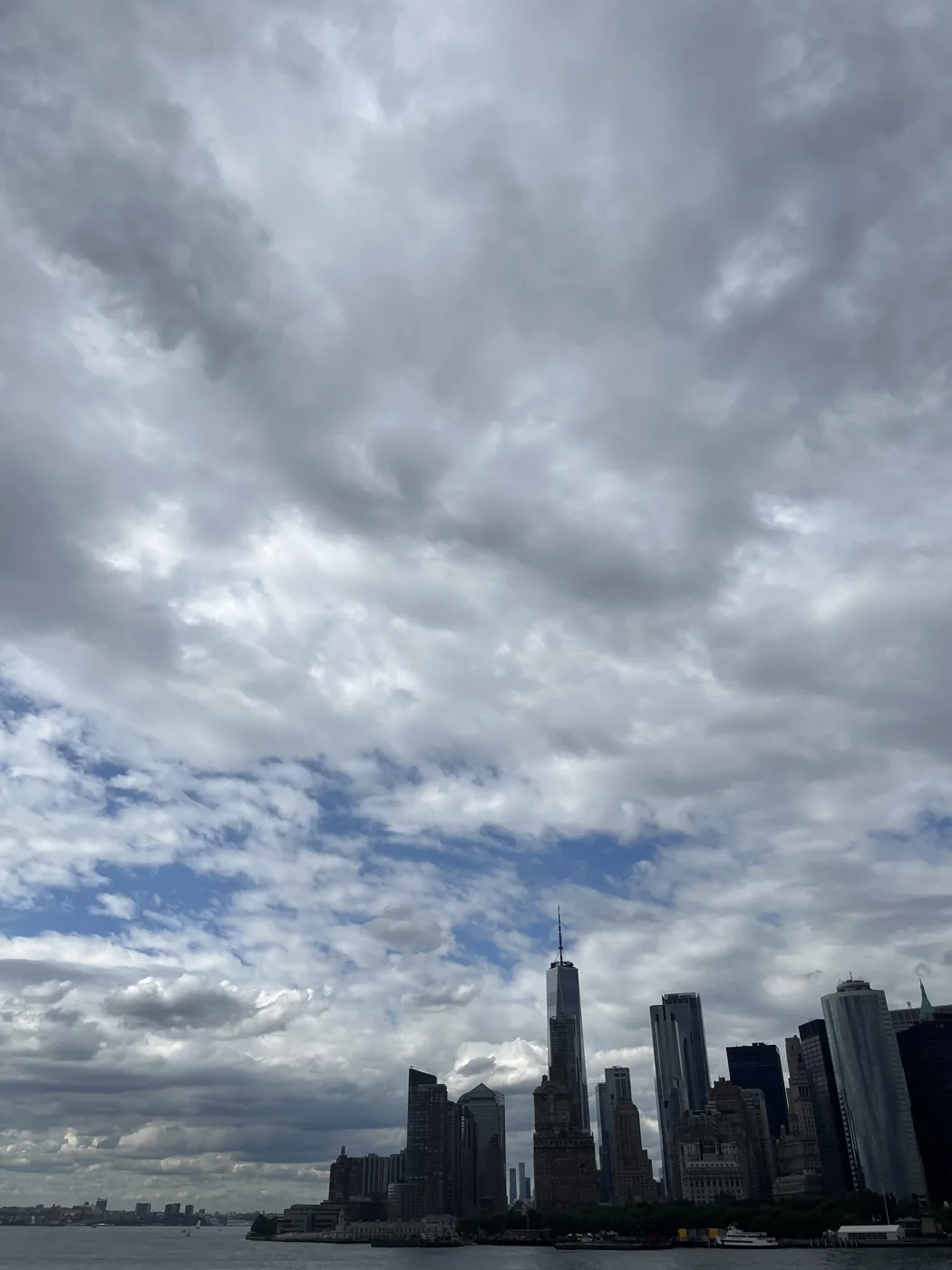 Lower Manhattan skyline and One World Trade Center from the water