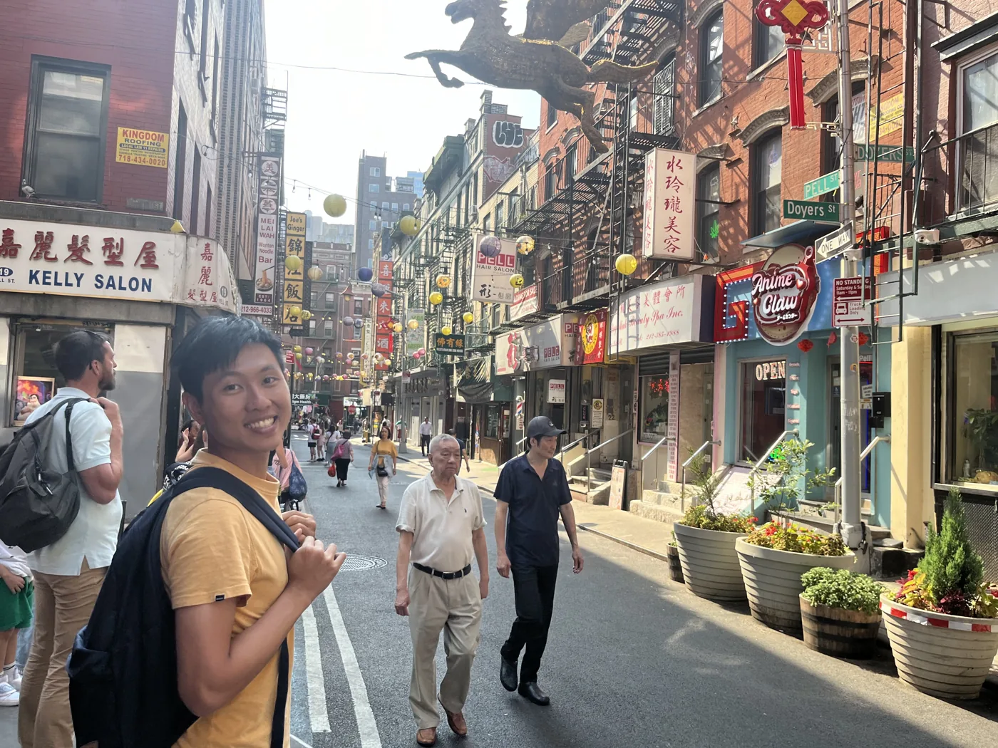 Doyers Street in Chinatown, Manhattan